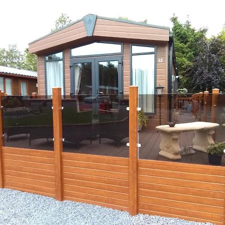 12 Burnside Lodge Auchterarder Exterior foto